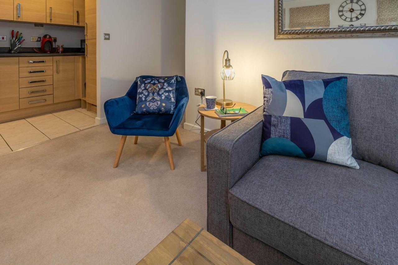 The Augustine - Modern Two Bed Ground Floor Apartment With Parking Canterbury Esterno foto