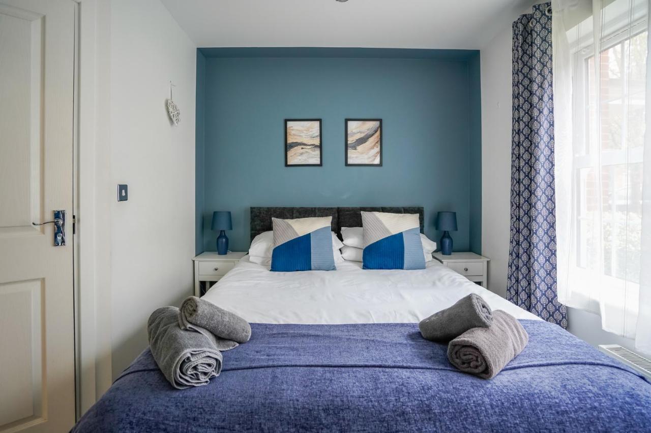 The Augustine - Modern Two Bed Ground Floor Apartment With Parking Canterbury Esterno foto